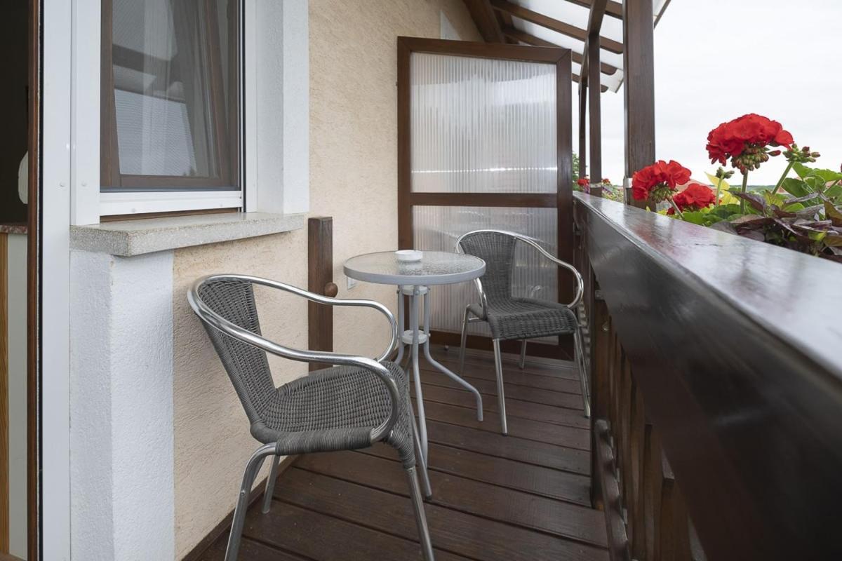 Acs Apartman Heviz Exterior photo